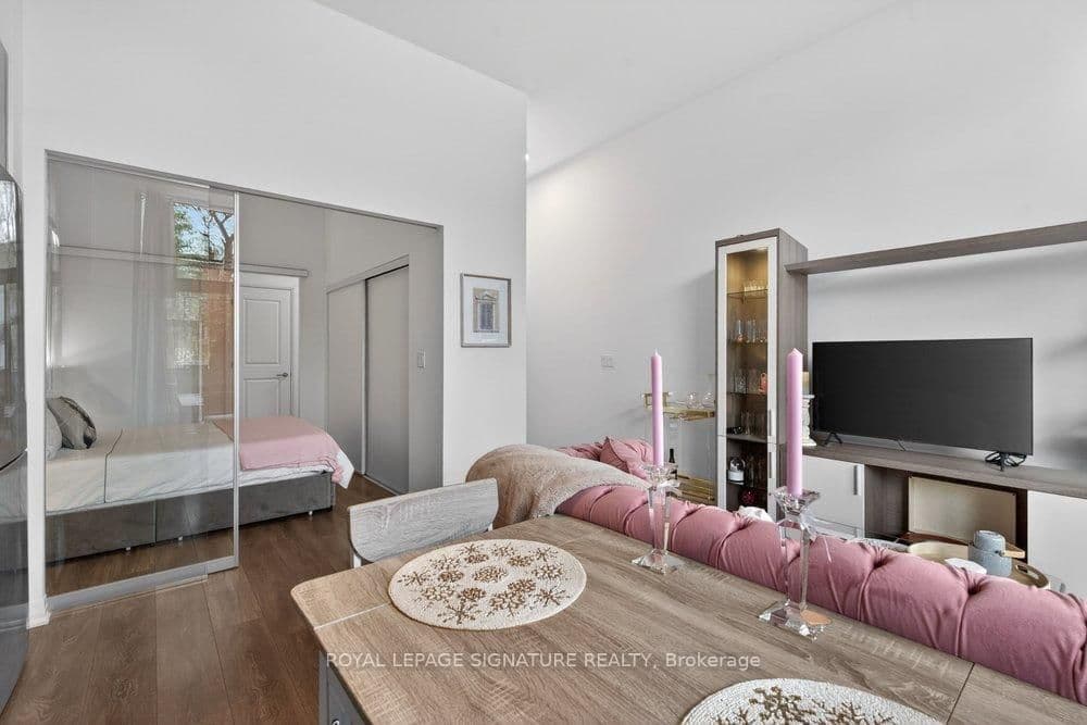 2301 Danforth Avenue, Unit 109 thumbnail 8