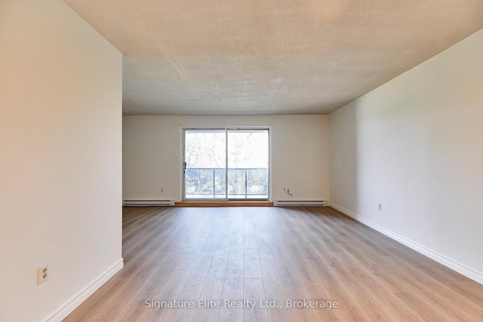 50 Scarborough Golf Club Road, Unit 124 thumbnail 4