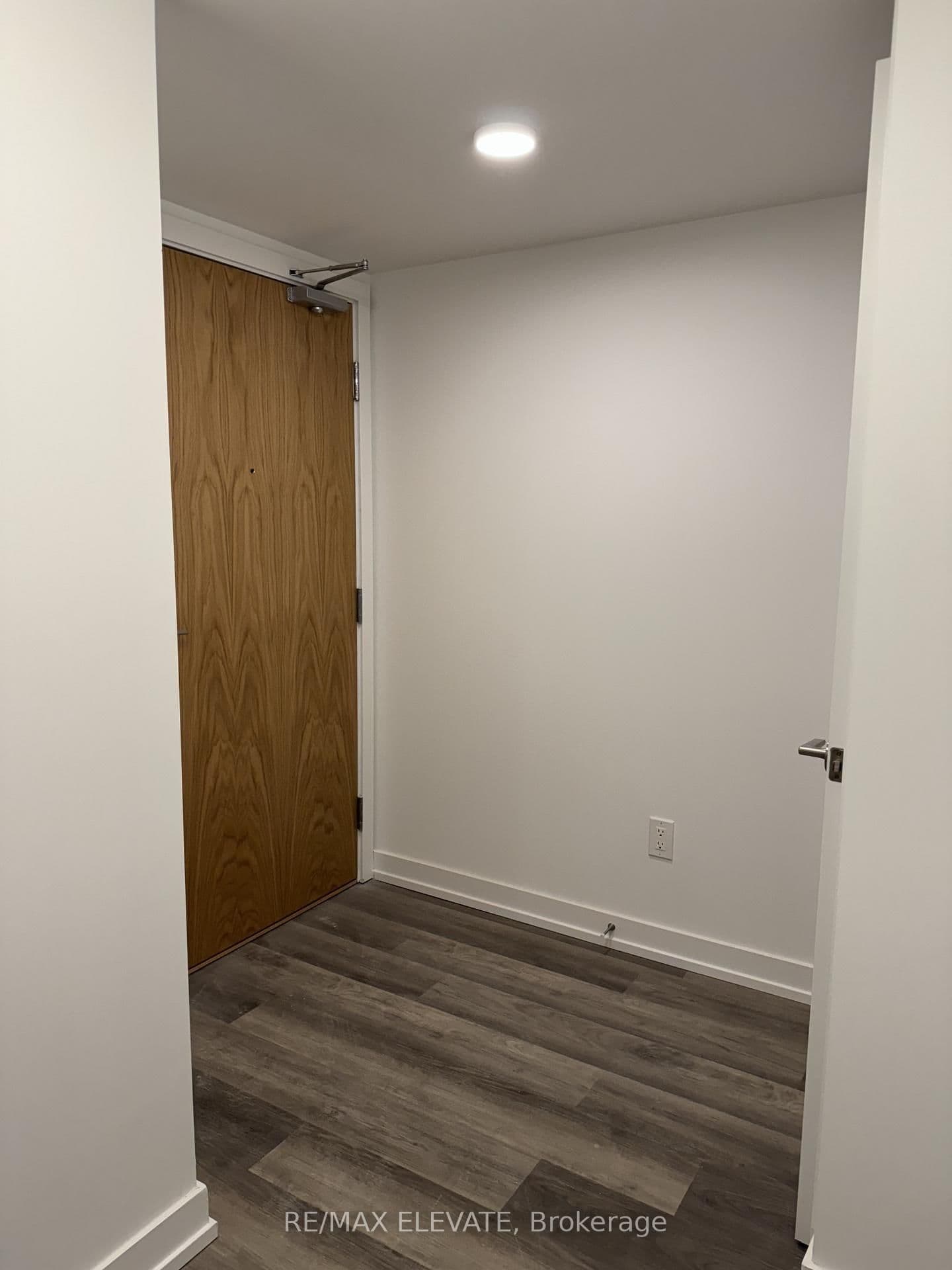 1435 Celebration Drive, Unit 1910 thumbnail 14
