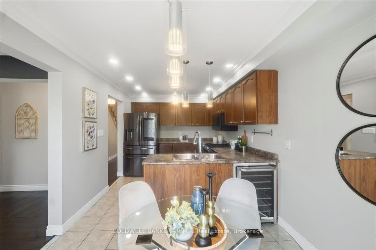 45 Angier Crescent thumbnail 16