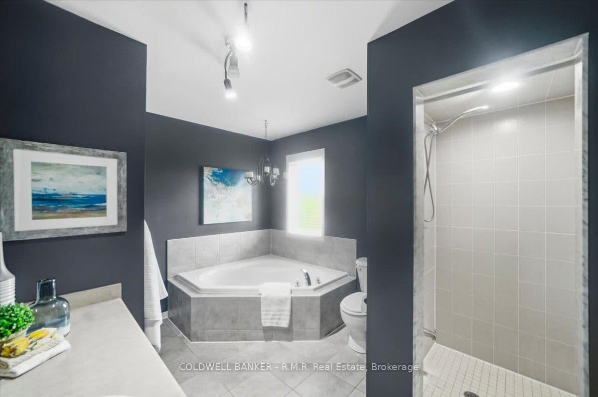 45 Angier Crescent thumbnail 29
