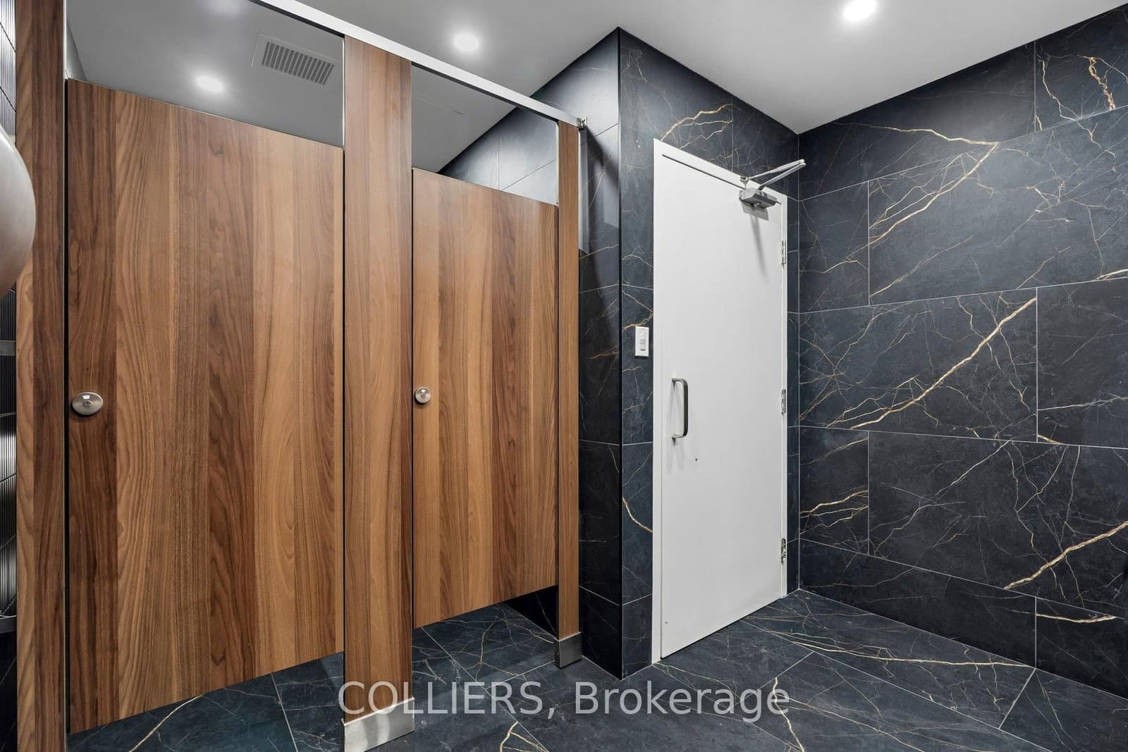 1450 Midland Avenue, Unit 300 thumbnail 11