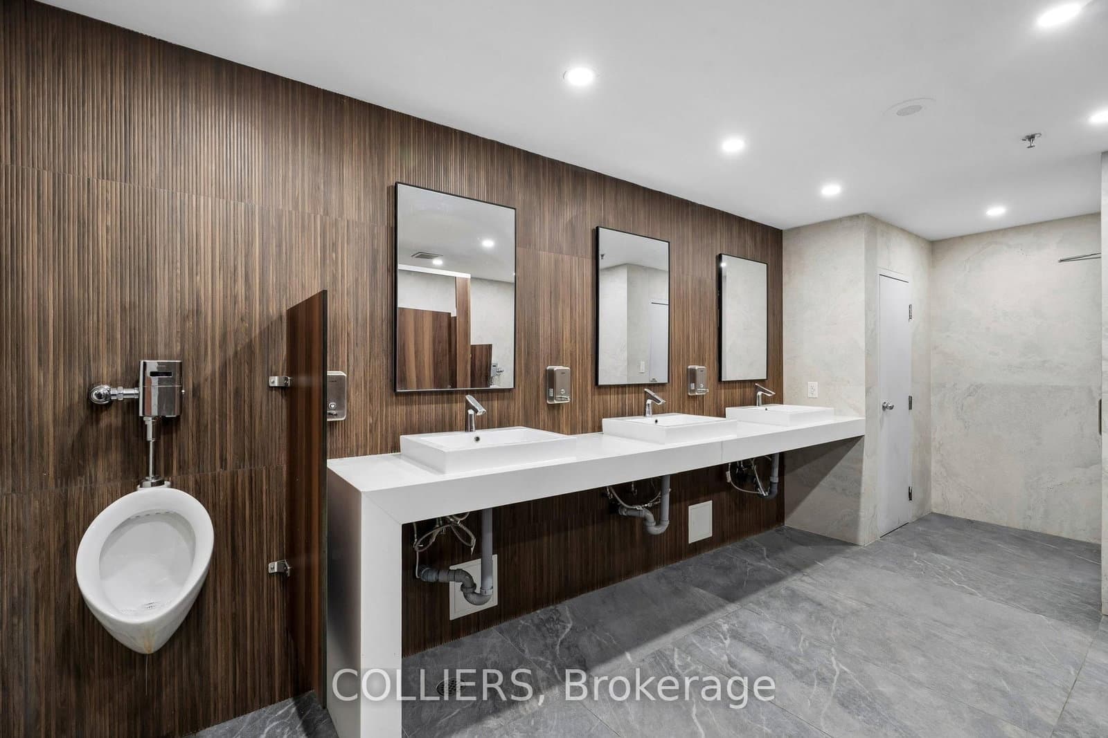 1450 Midland Avenue, Unit 3rd Floor thumbnail 15