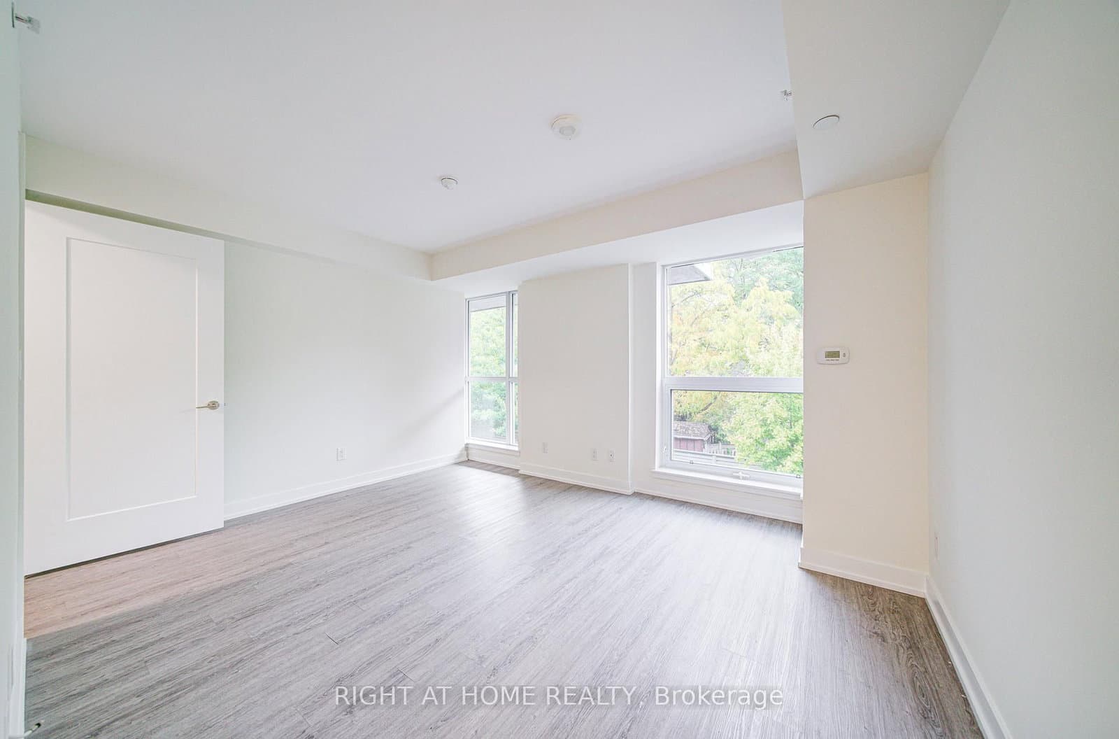 1350 Kingston Road, Unit Th03 thumbnail 24