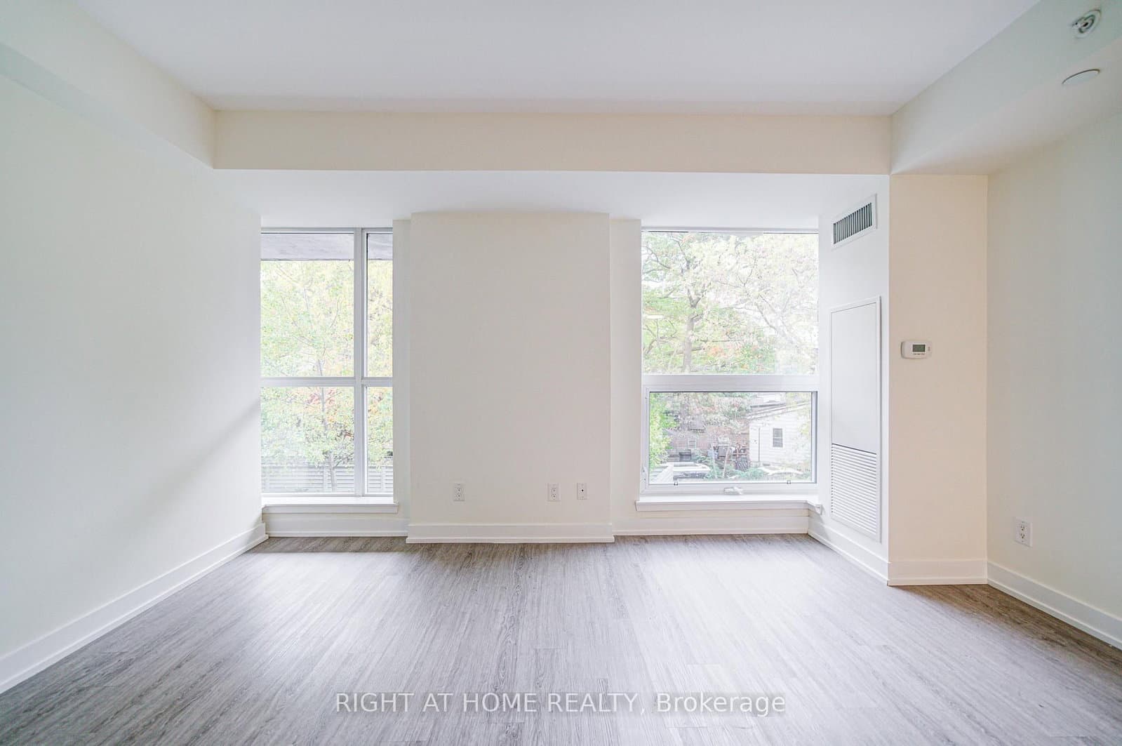 1350 Kingston Road, Unit Th03 thumbnail 27