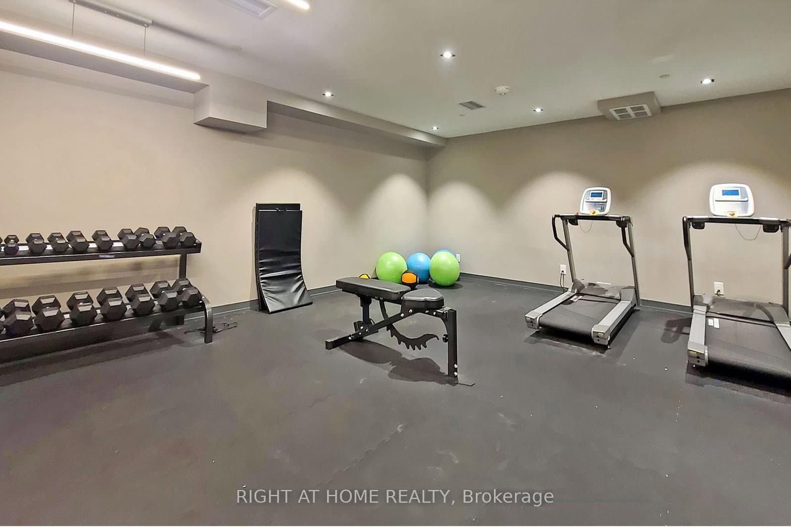 1350 Kingston Road, Unit Th03 thumbnail 39