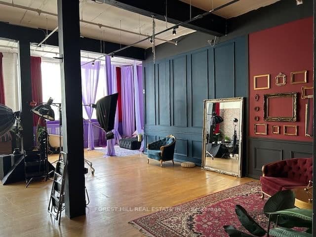 9 Davies Avenue, Unit 303 thumbnail 5