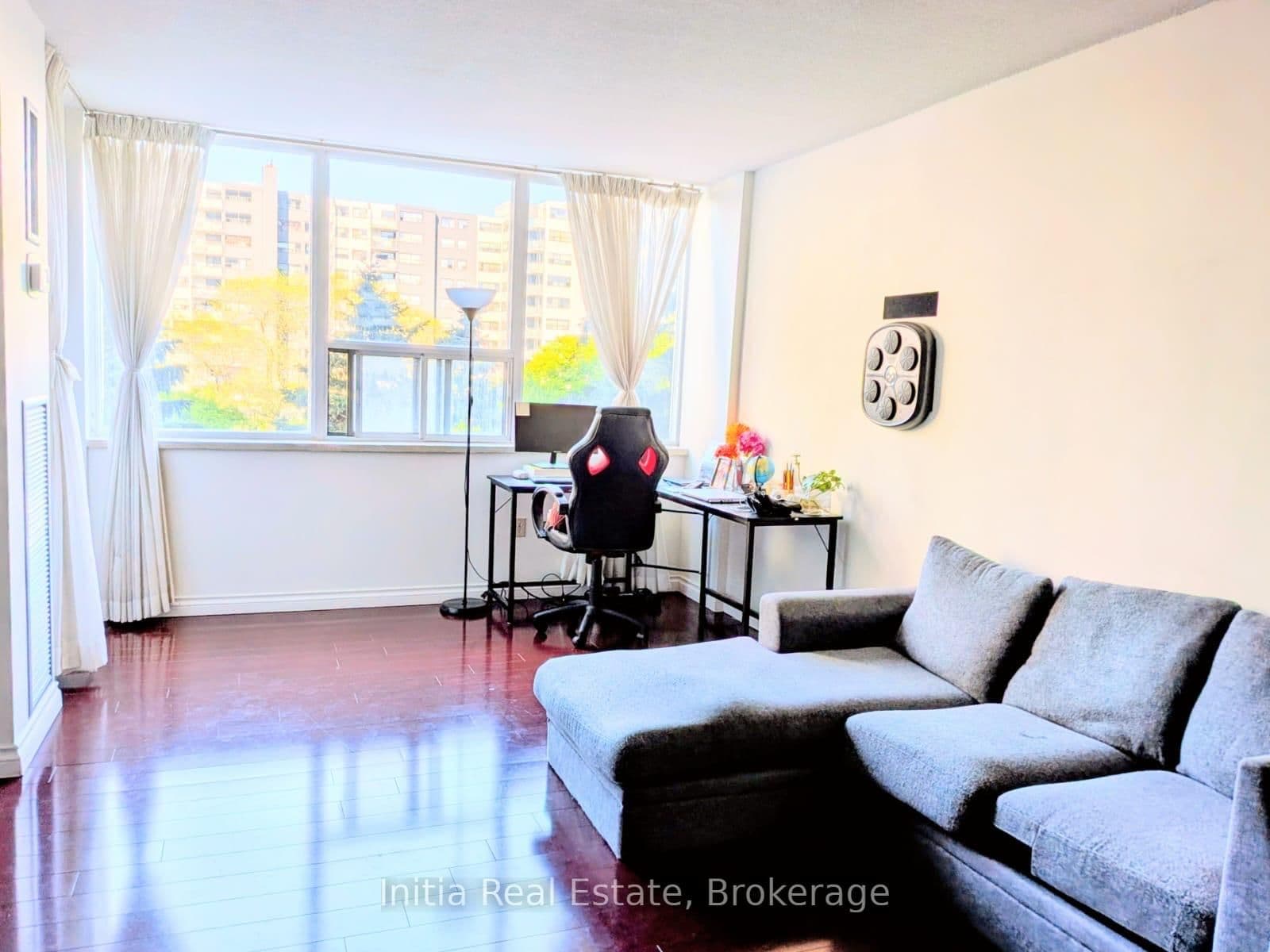 25 Silver Springs Boulevard, Unit 406 thumbnail 8