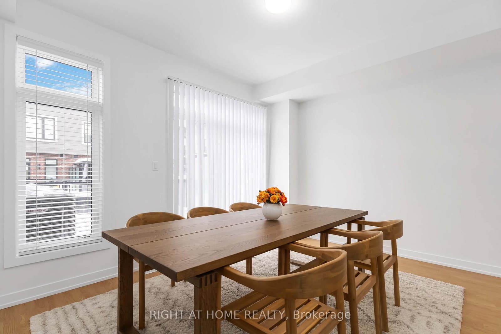 1557 Midland Avenue thumbnail 16