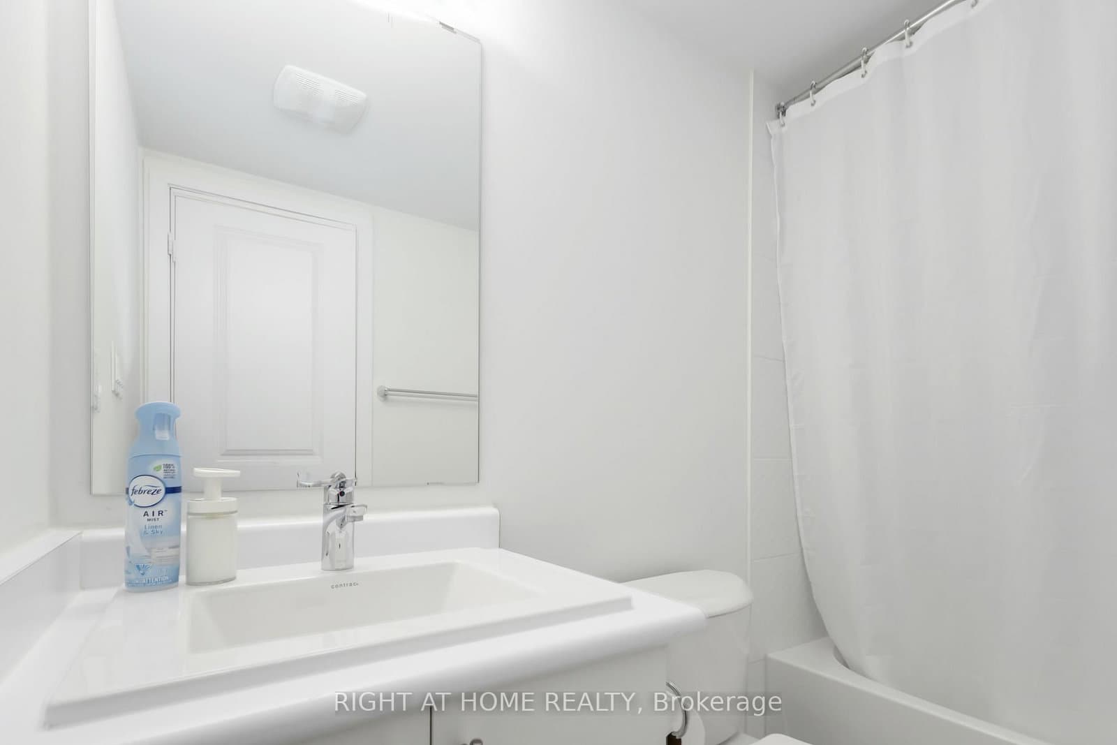 1557 Midland Avenue thumbnail 37