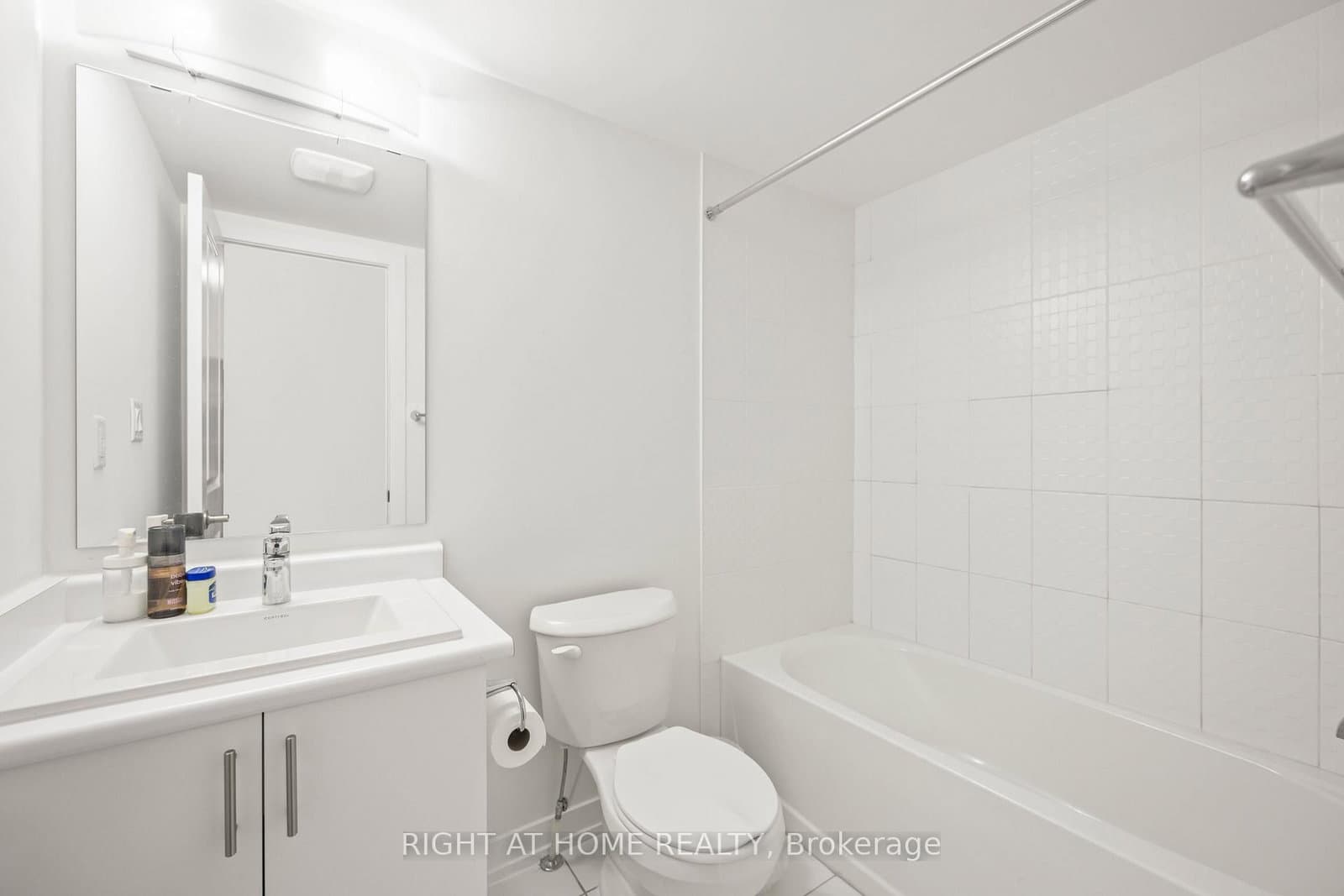 1557 Midland Avenue thumbnail 38