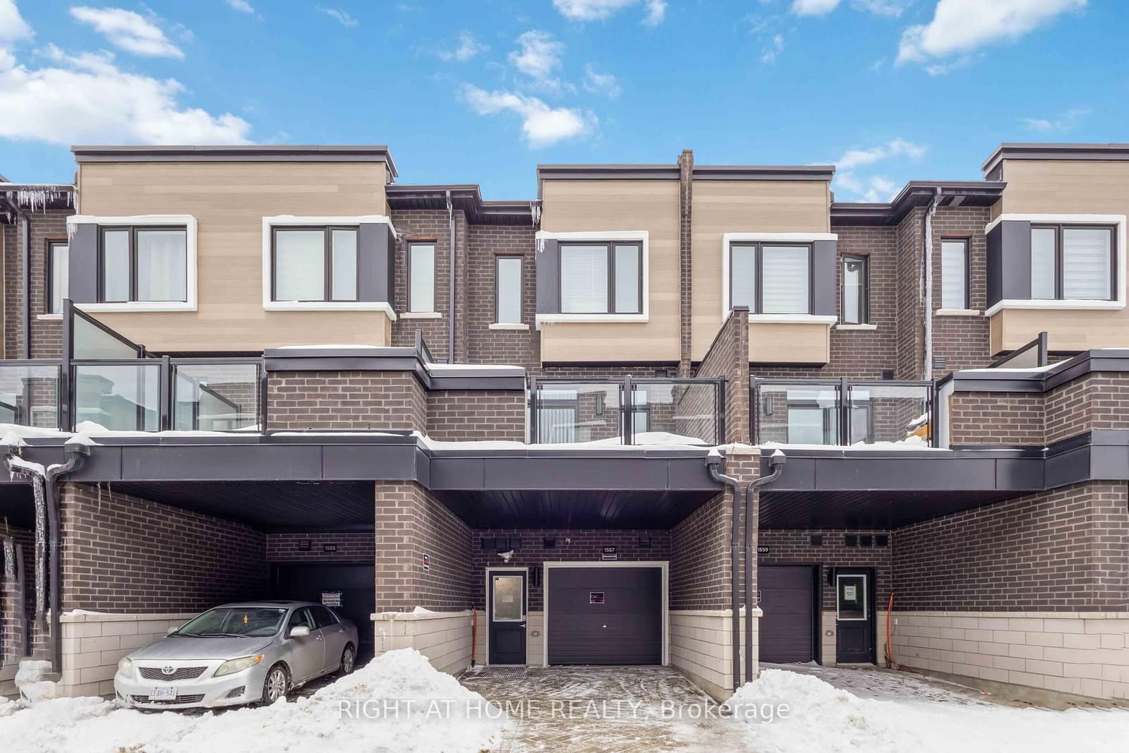 1557 Midland Avenue thumbnail 48