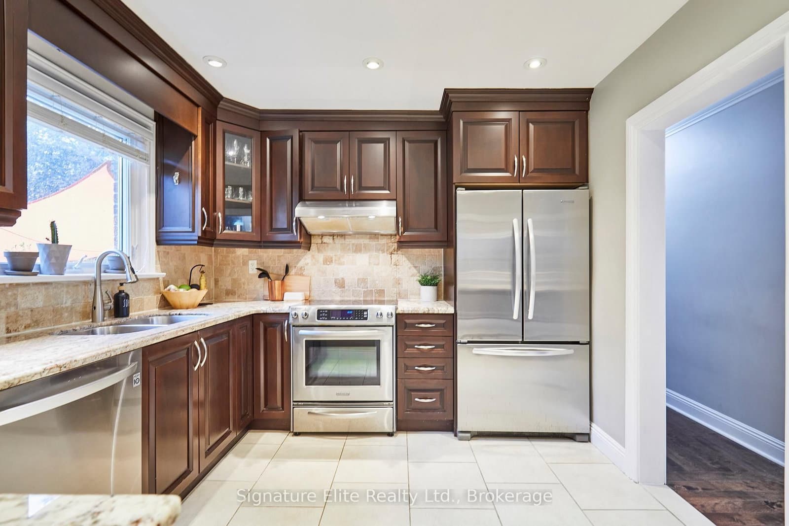 3 Kingsmere Crescent thumbnail 9