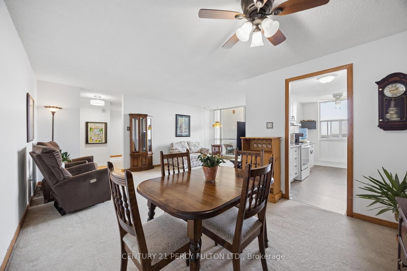 66 Falby Court, Unit PH9 thumbnail 8