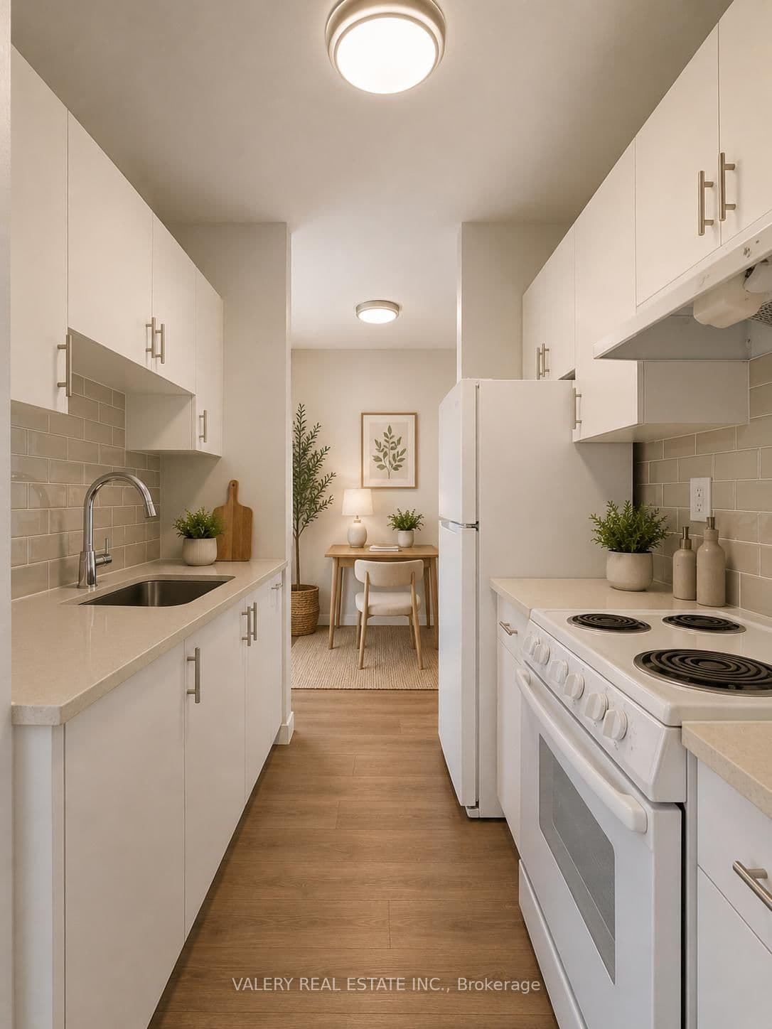 11 Glenburn Avenue, Unit 304 thumbnail 3
