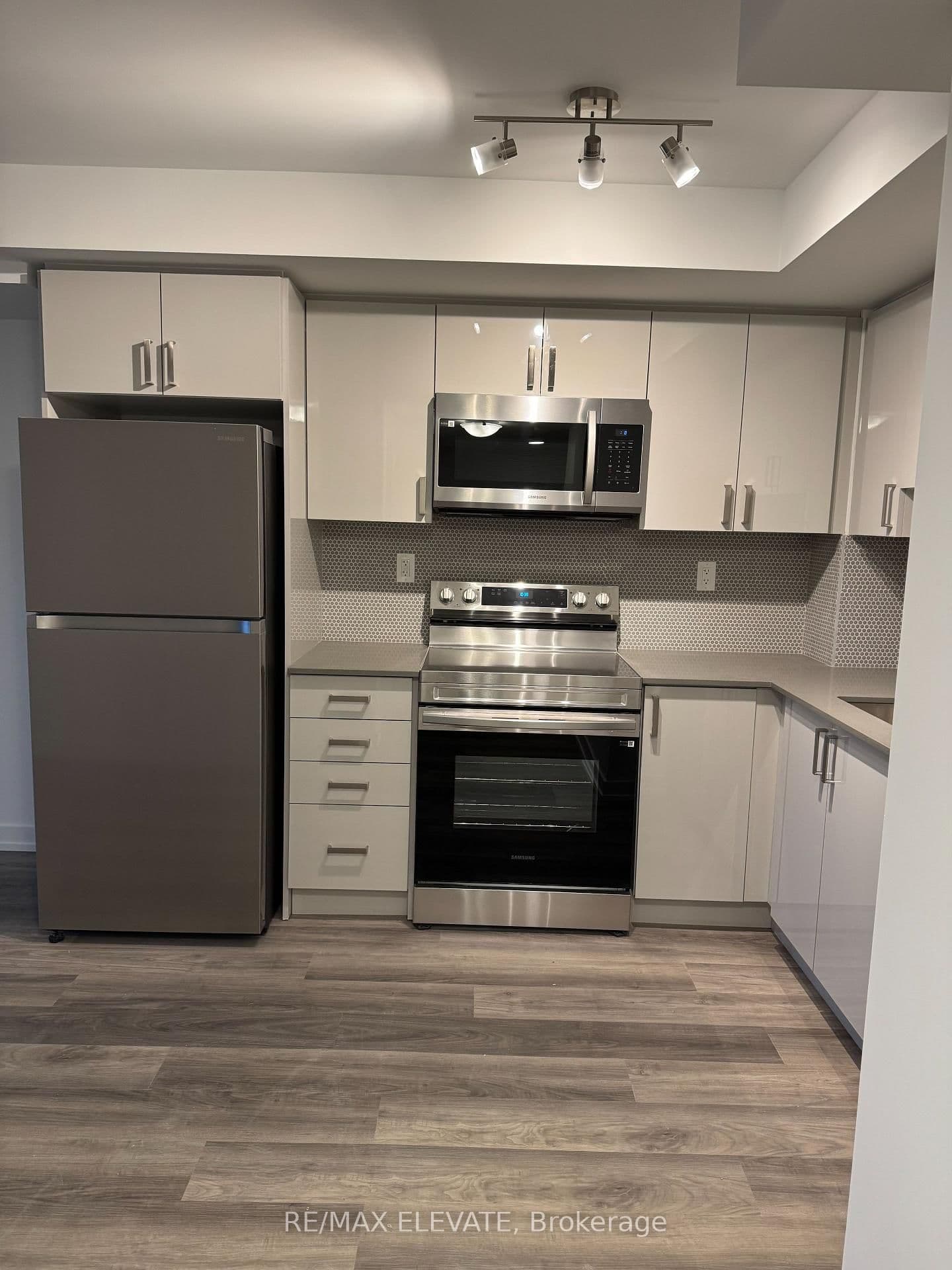 1435 Celebration Drive, Unit 1910 thumbnail 3