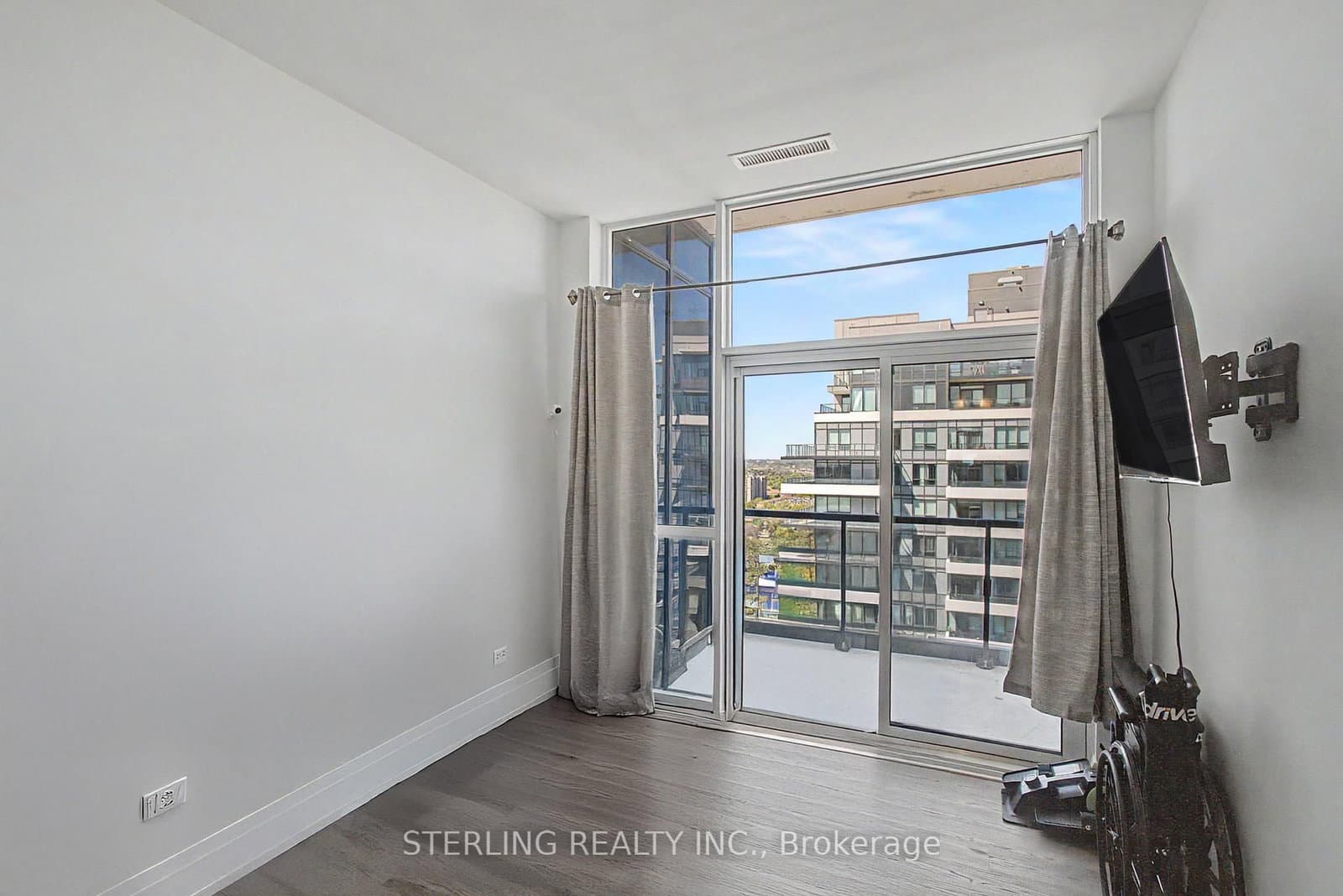 1455 Celebration Drive, Unit 2803 thumbnail 16