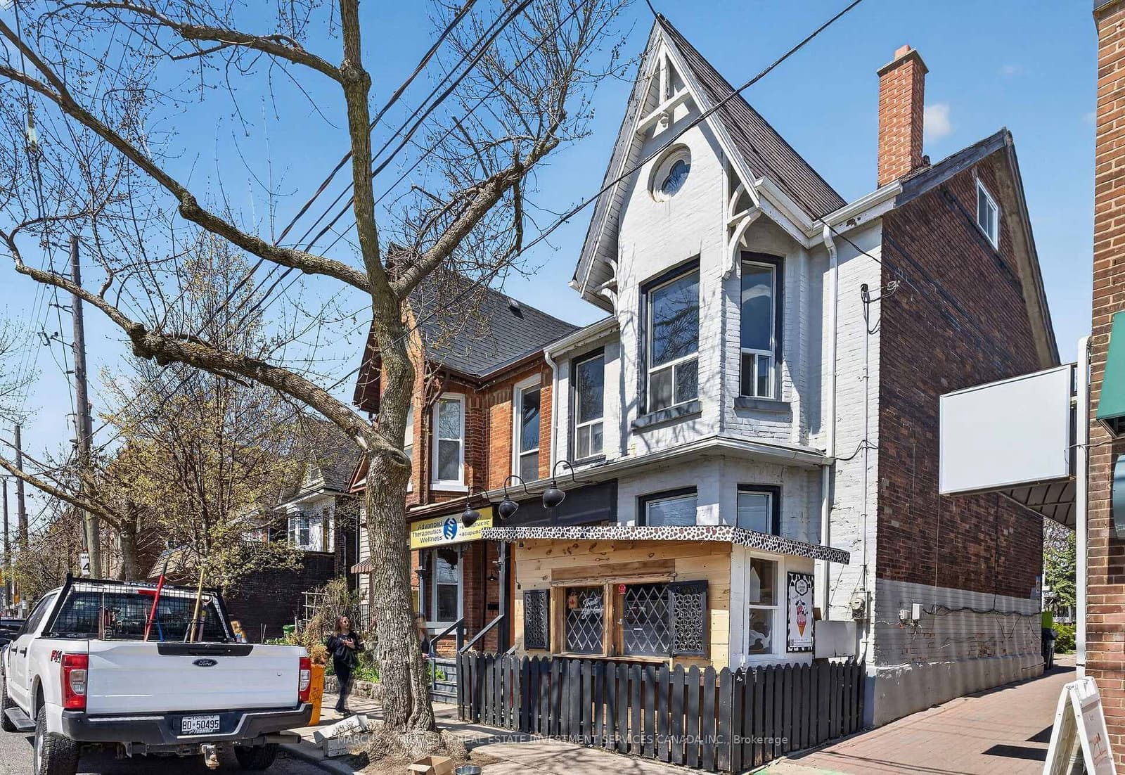 1400 Queen Street E - Image 1