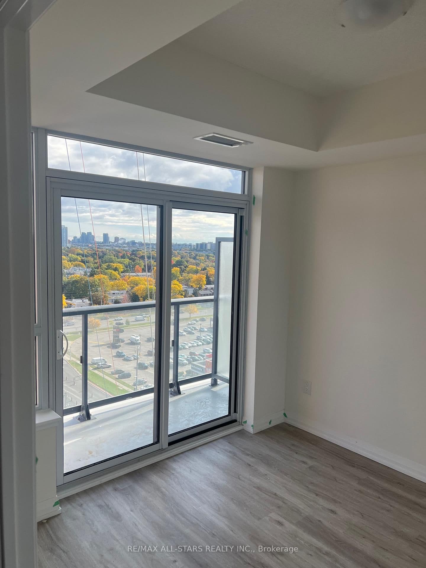 3270 Sheppard Avenue E, Unit 1430 thumbnail 8