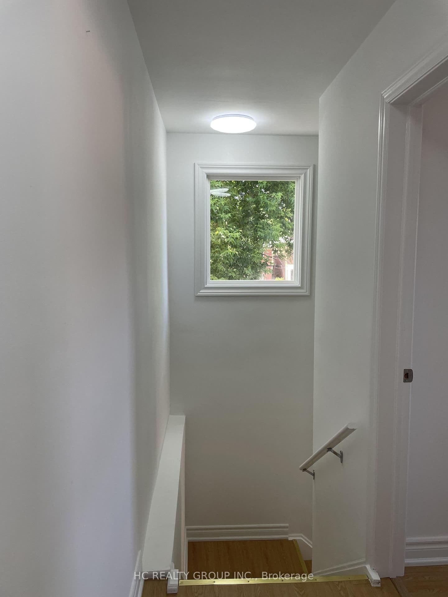 48 Torrens Avenue, Unit Upper thumbnail 5