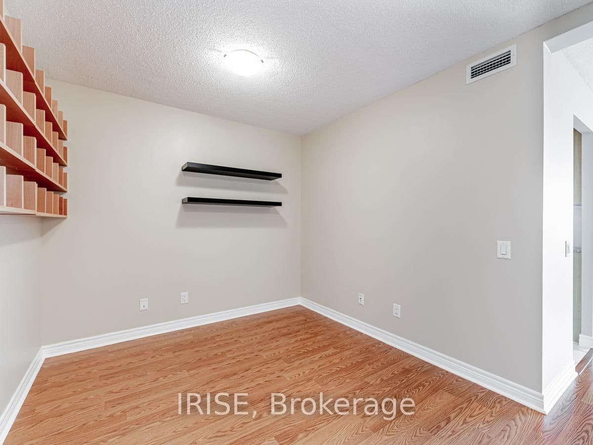 83 Borough Drive, Unit 715 thumbnail 3
