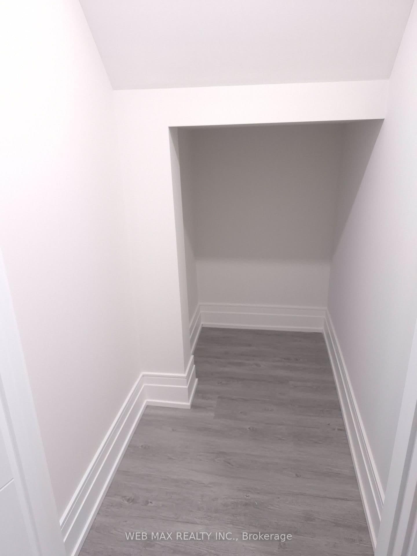 4 Porter Crescent, Unit Bsmt thumbnail 6