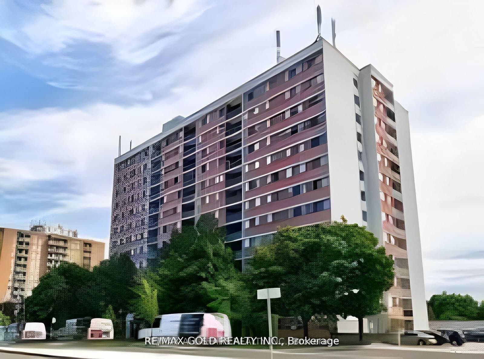 #802 - 10 Tapscott Road
