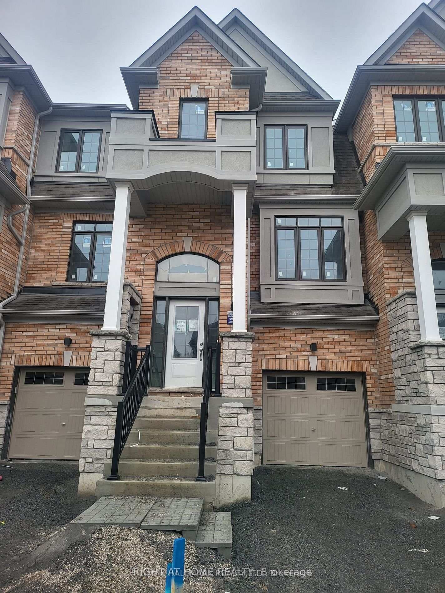 11 Frank Lloyd Wright Street - Image 1