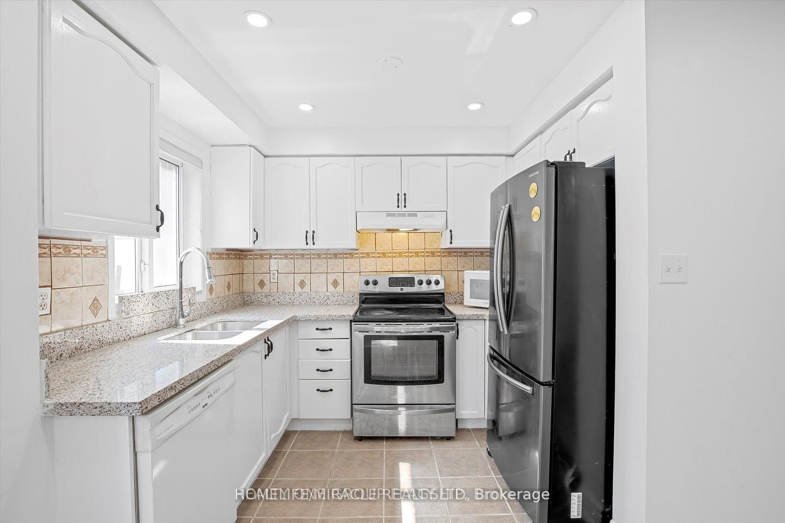 435 Middlefield Road, Unit 42 thumbnail 3