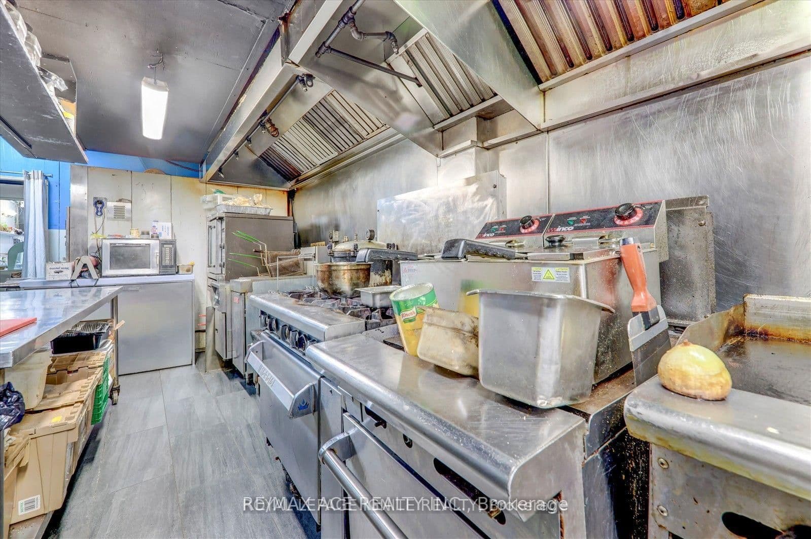 2398 Eglinton Avenue E thumbnail 17