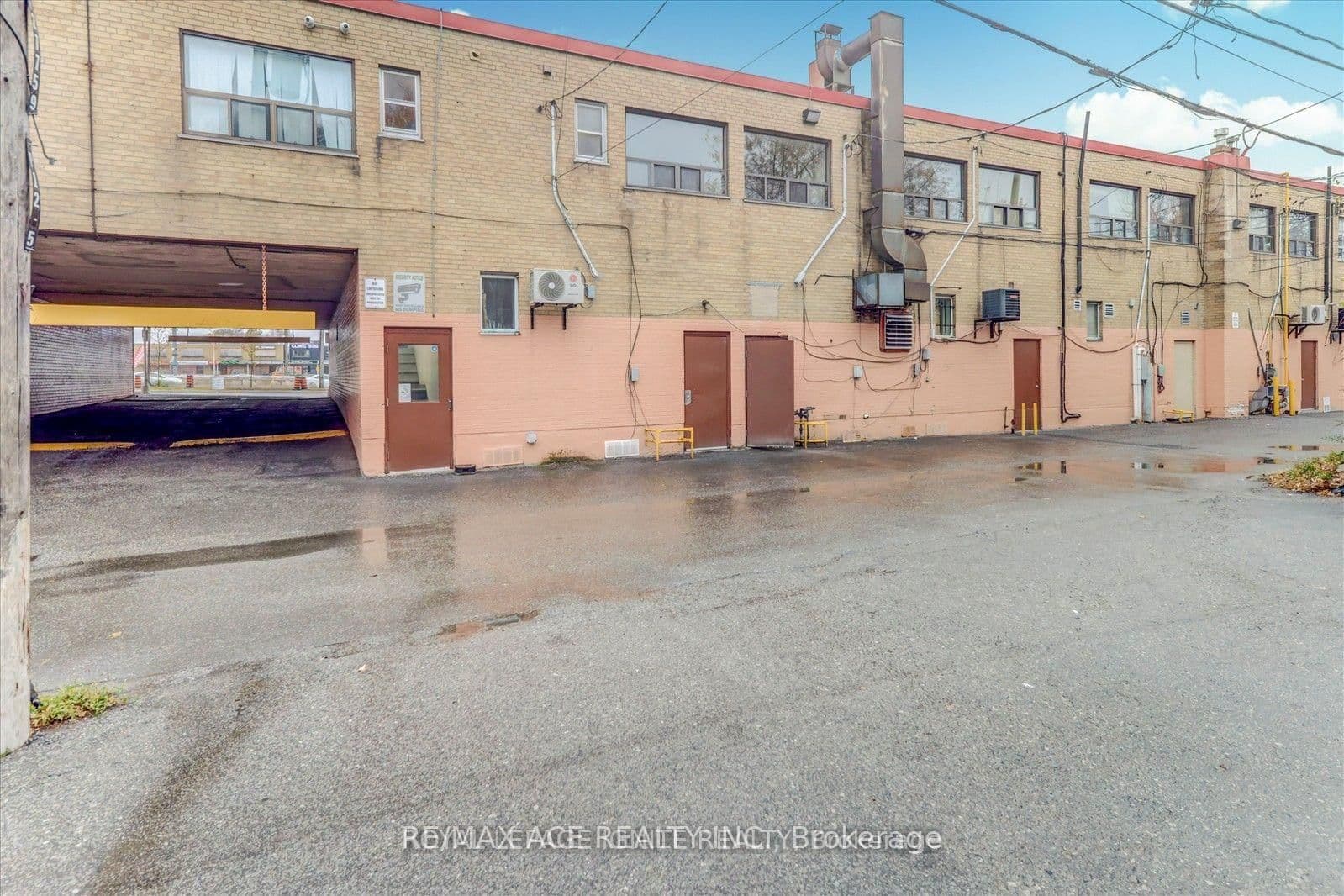 2398 Eglinton Avenue E thumbnail 30