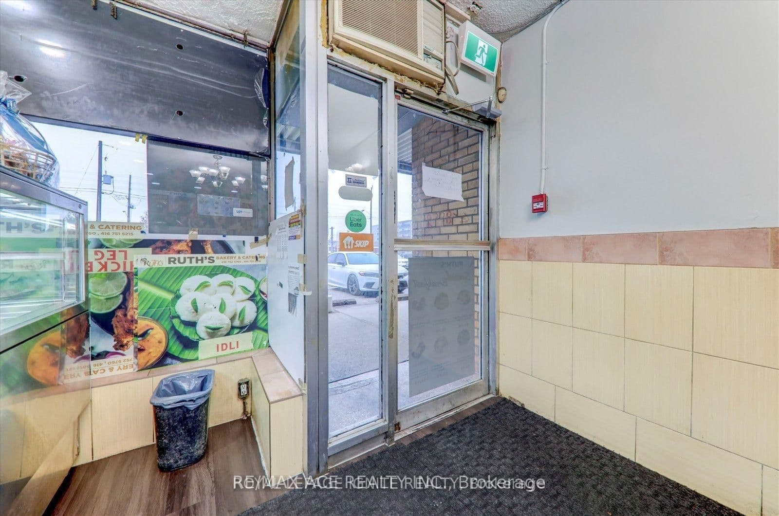 2398 Eglinton Avenue E thumbnail 7