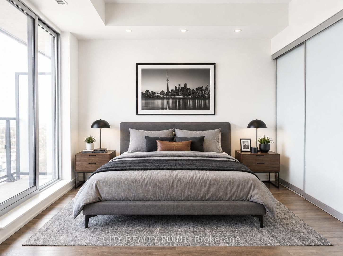 1190 Dundas Street E, Unit 505 thumbnail 4