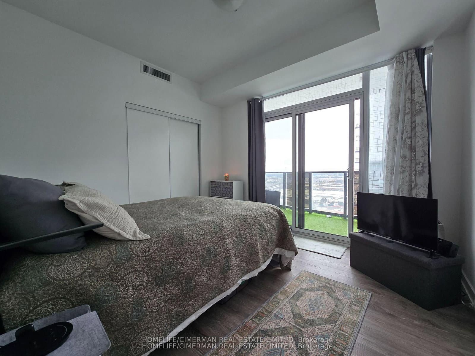 1435 Celebration Drive, Unit 2408 thumbnail 10
