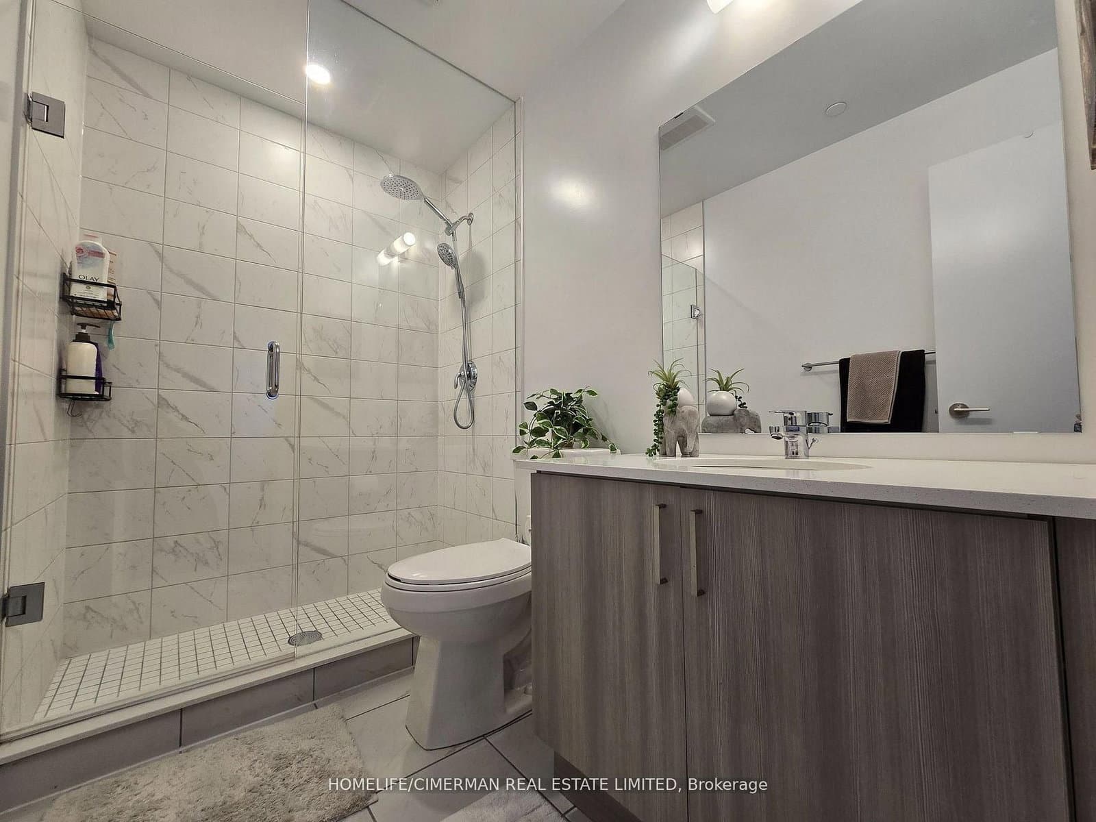 1435 Celebration Drive, Unit 2408 thumbnail 17
