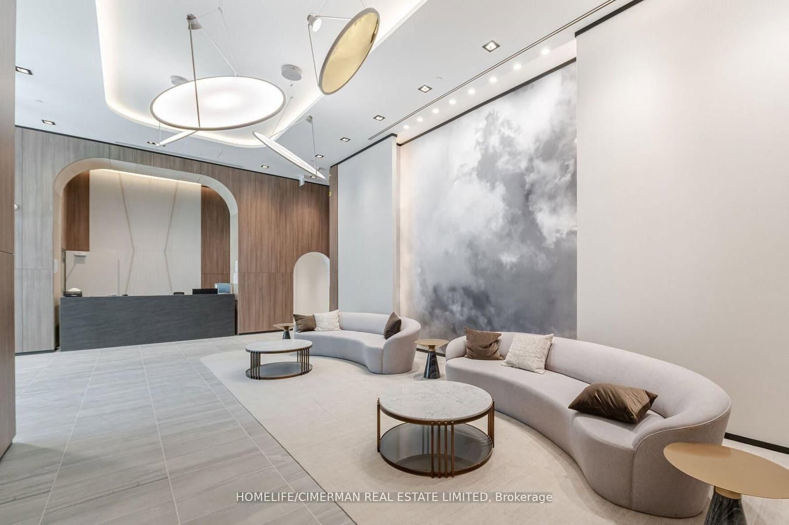 1435 Celebration Drive, Unit 2408 thumbnail 3