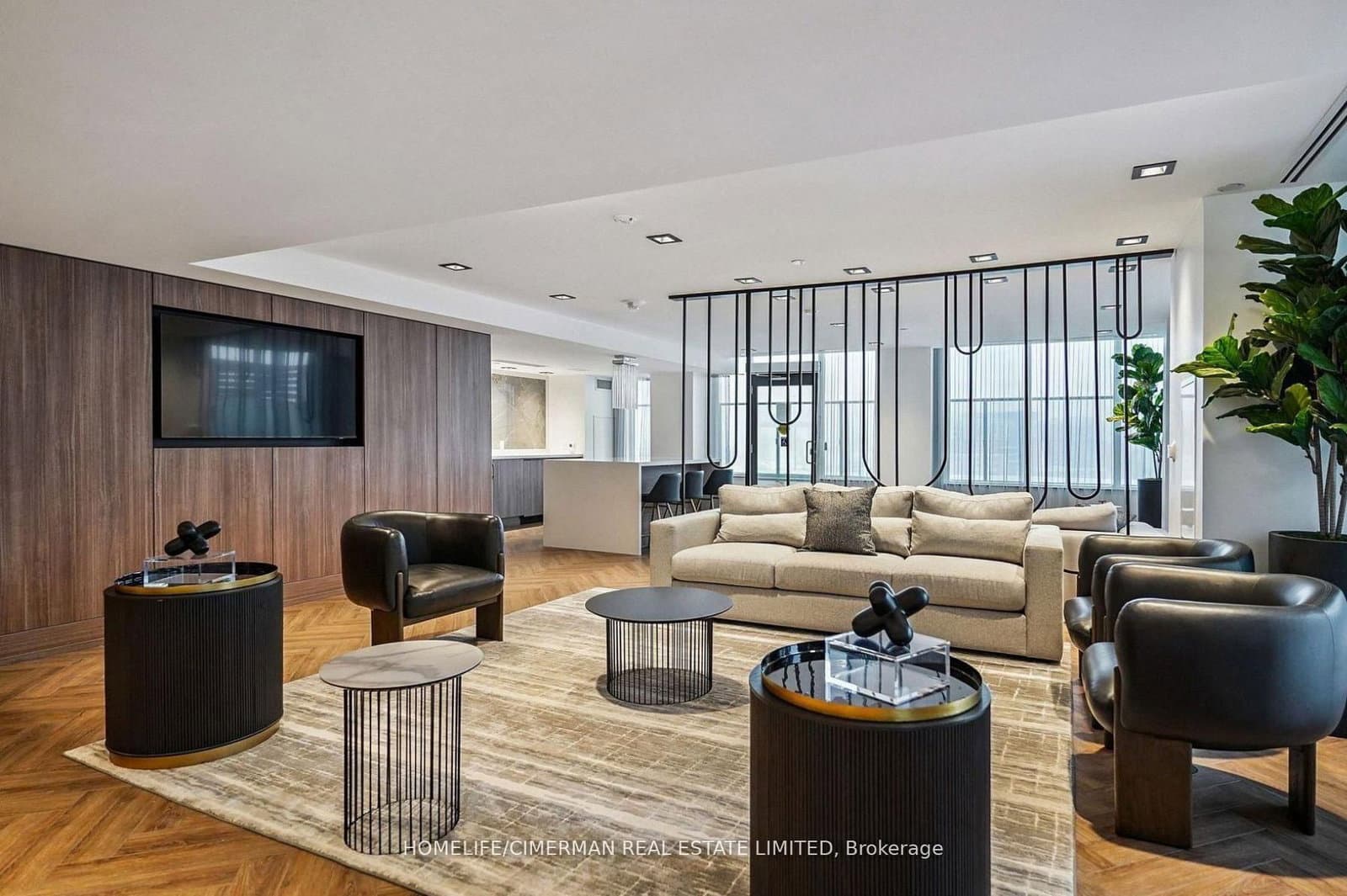 1435 Celebration Drive, Unit 2408 thumbnail 31