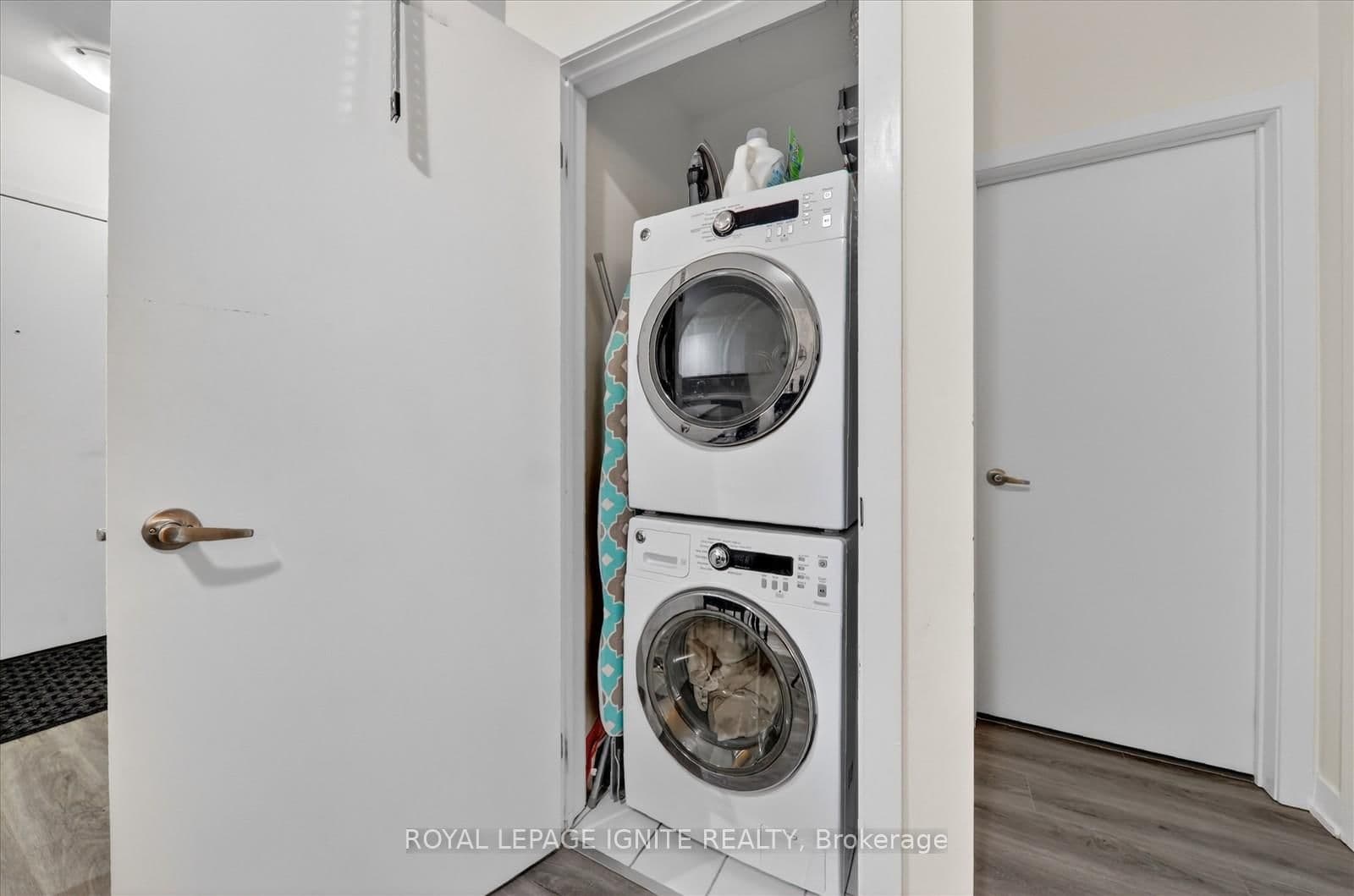 3560 St Clair Avenue E, Unit 109 thumbnail 25