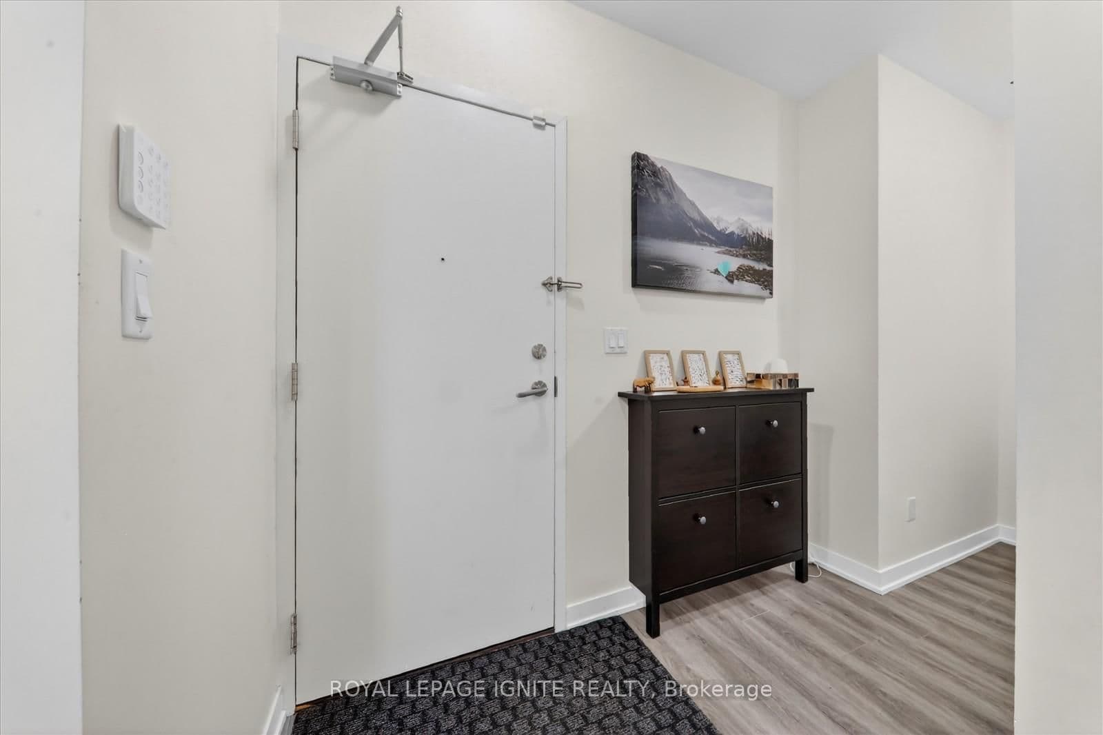 3560 St Clair Avenue E, Unit 109 thumbnail 7