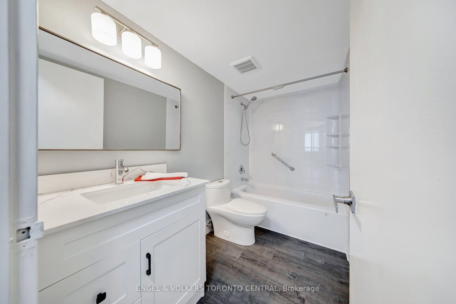 15 Sewells Road, Unit 606 thumbnail 26