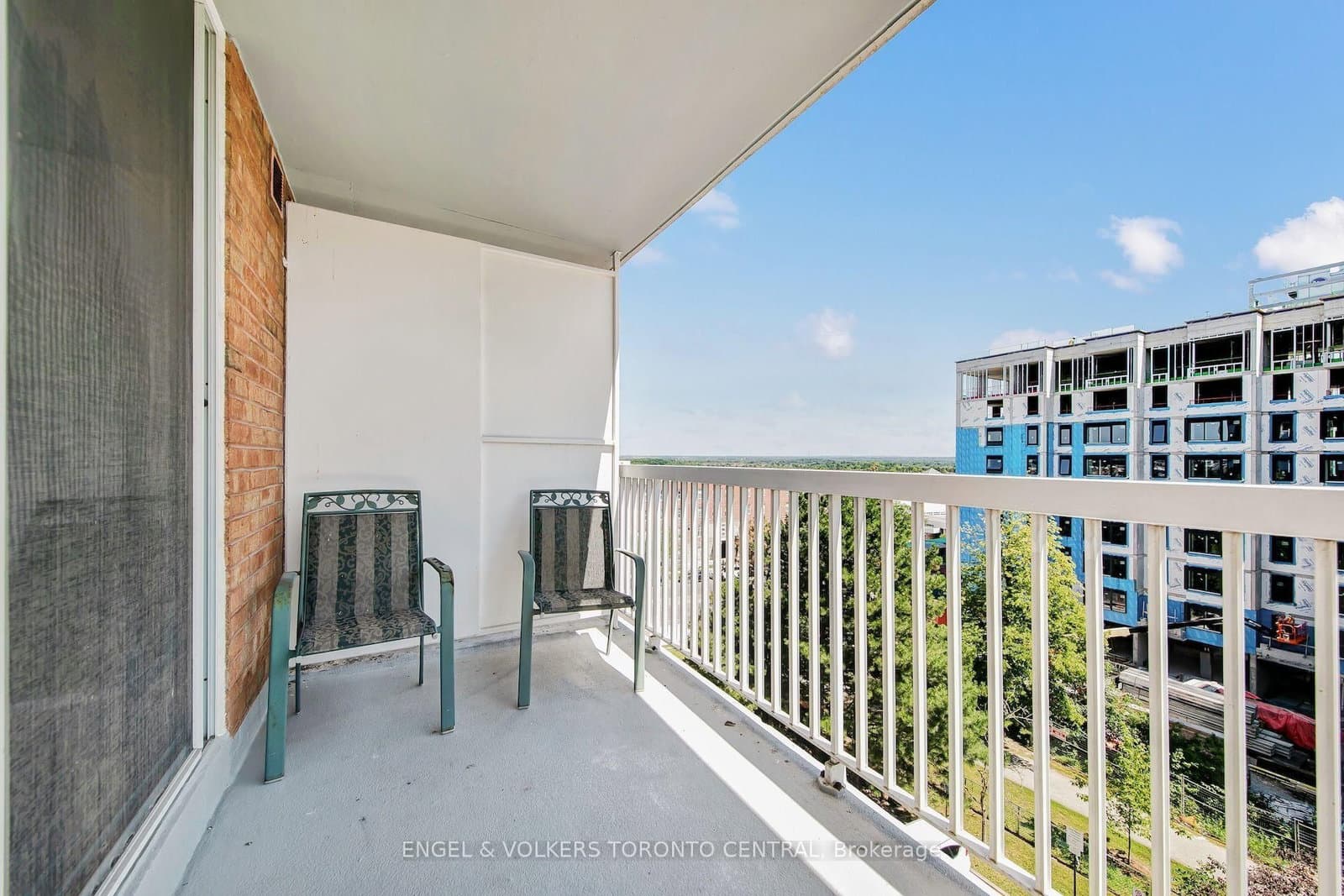 15 Sewells Road, Unit 606 thumbnail 32