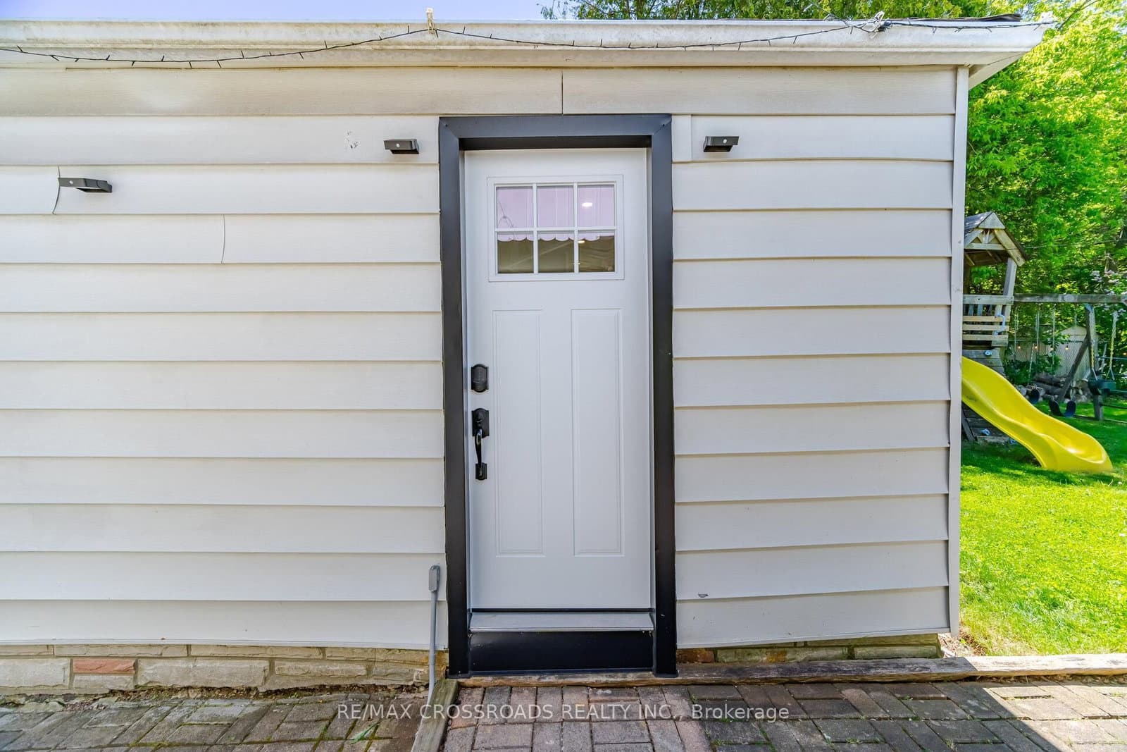 18 Adanac Drive thumbnail 42