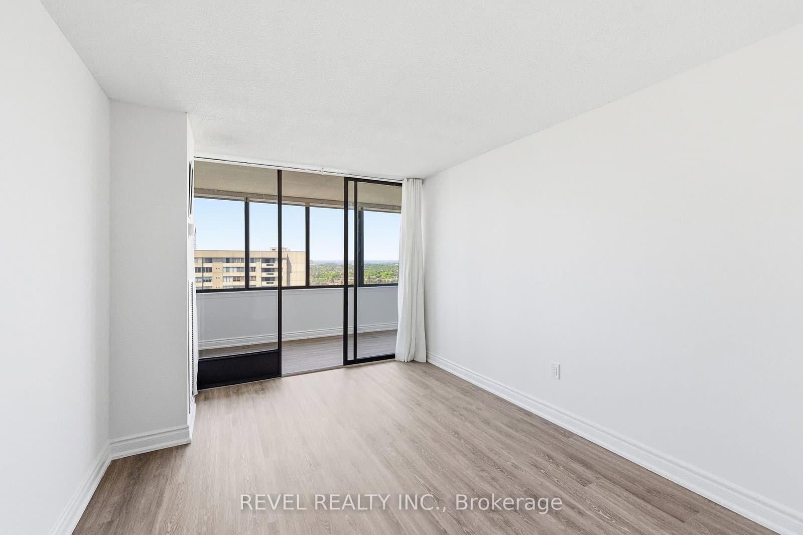 2330 Bridletowne Circle, Unit Ph06 thumbnail 20