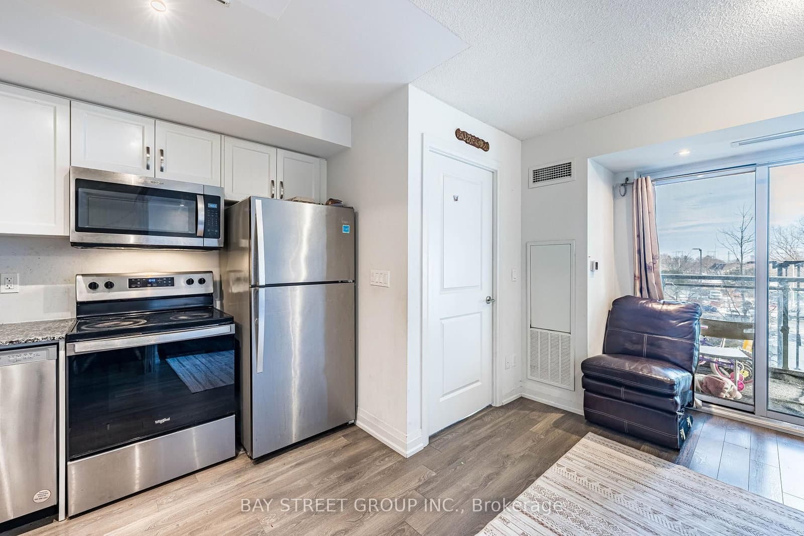 20 Meadowglen Place, Unit 222 thumbnail 20