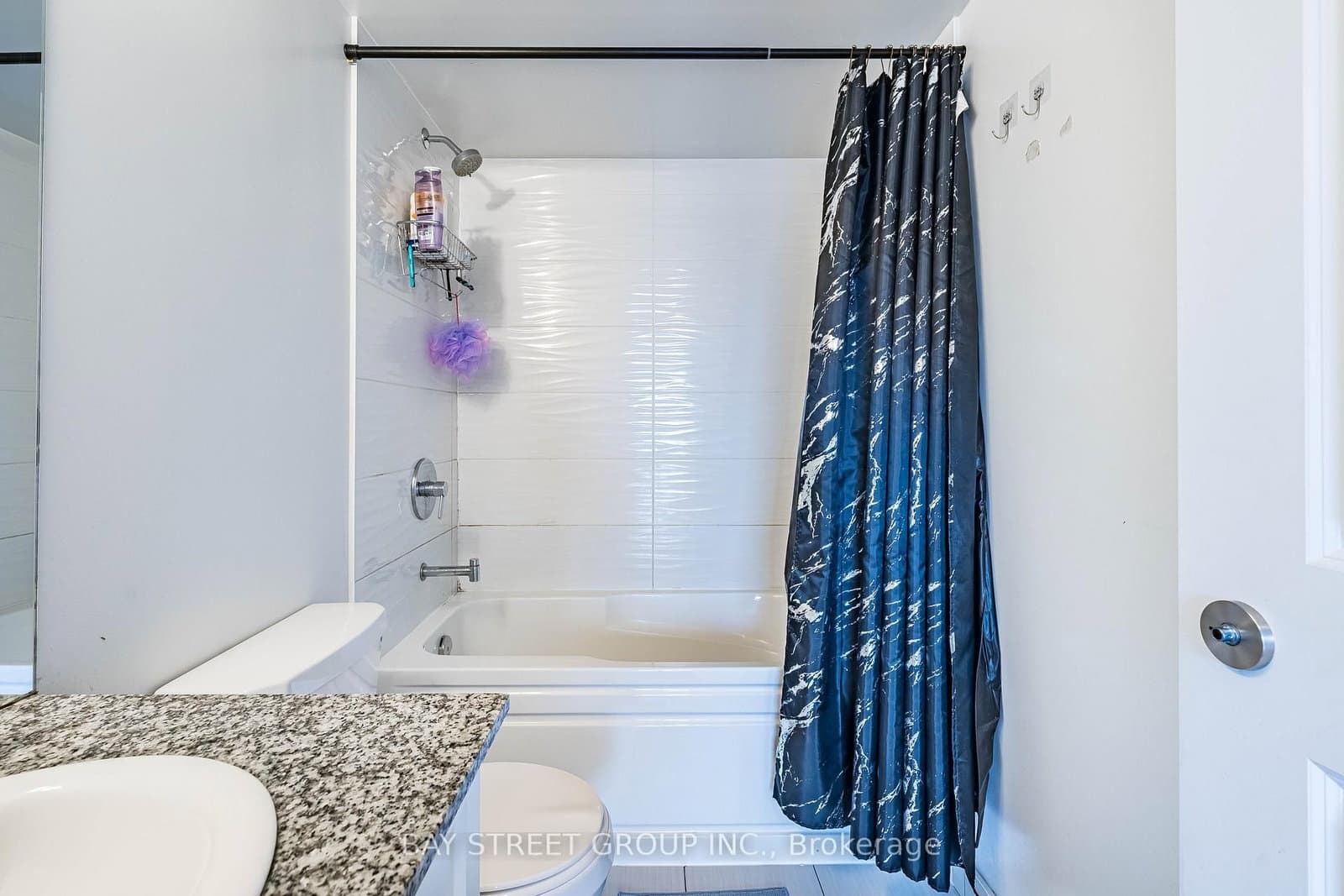 20 Meadowglen Place, Unit 222 thumbnail 29