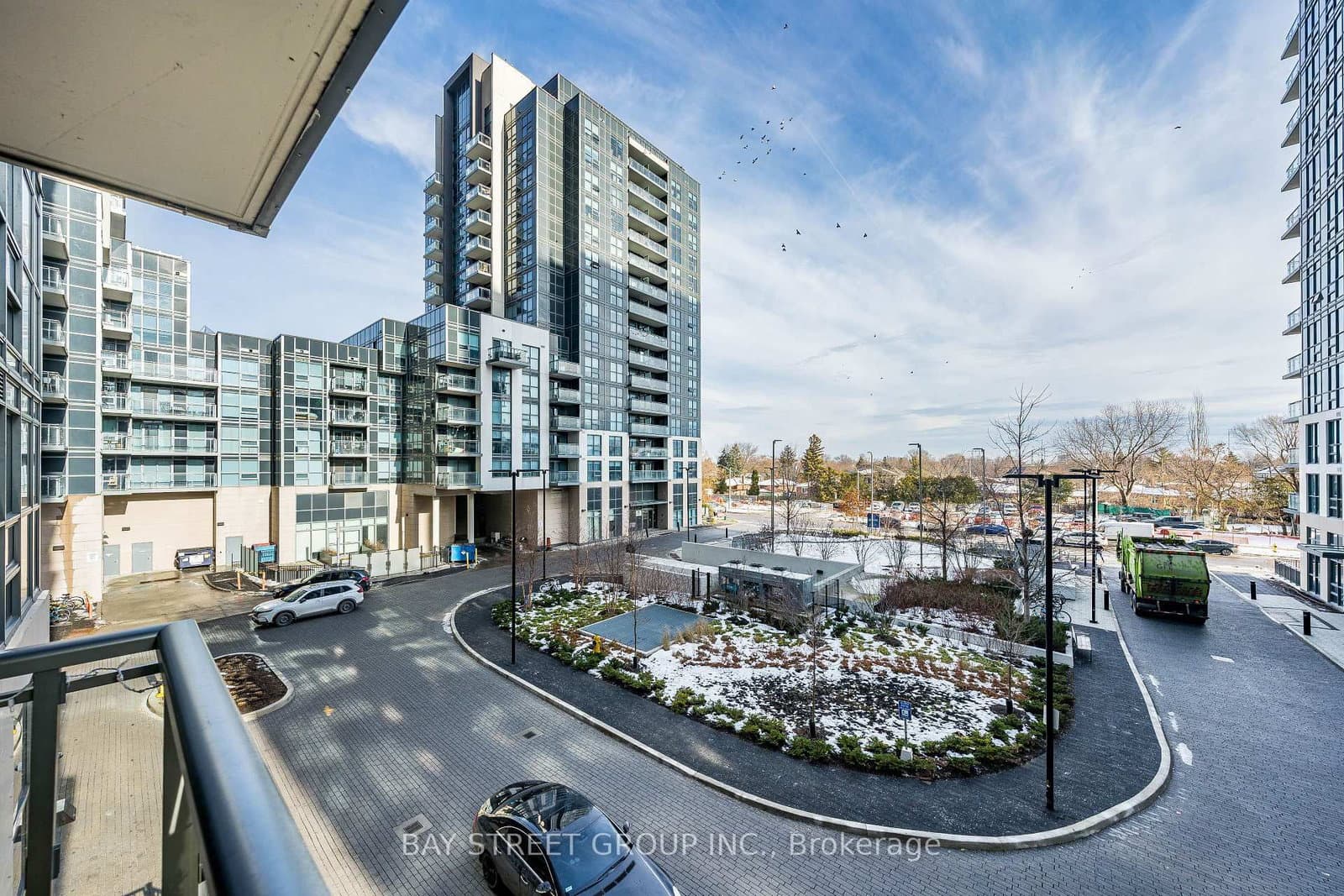 20 Meadowglen Place, Unit 222 thumbnail 33