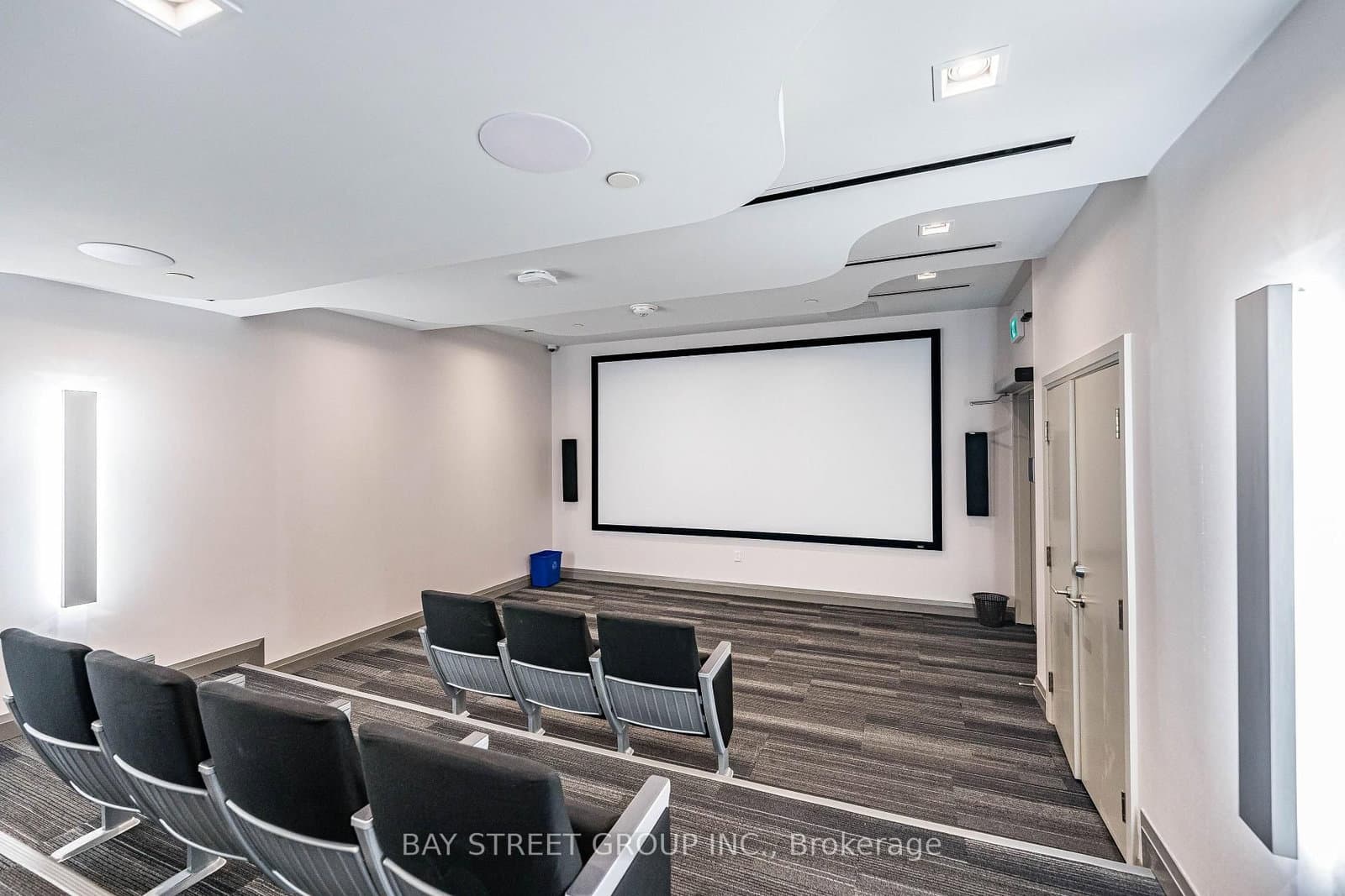 20 Meadowglen Place, Unit 222 thumbnail 42