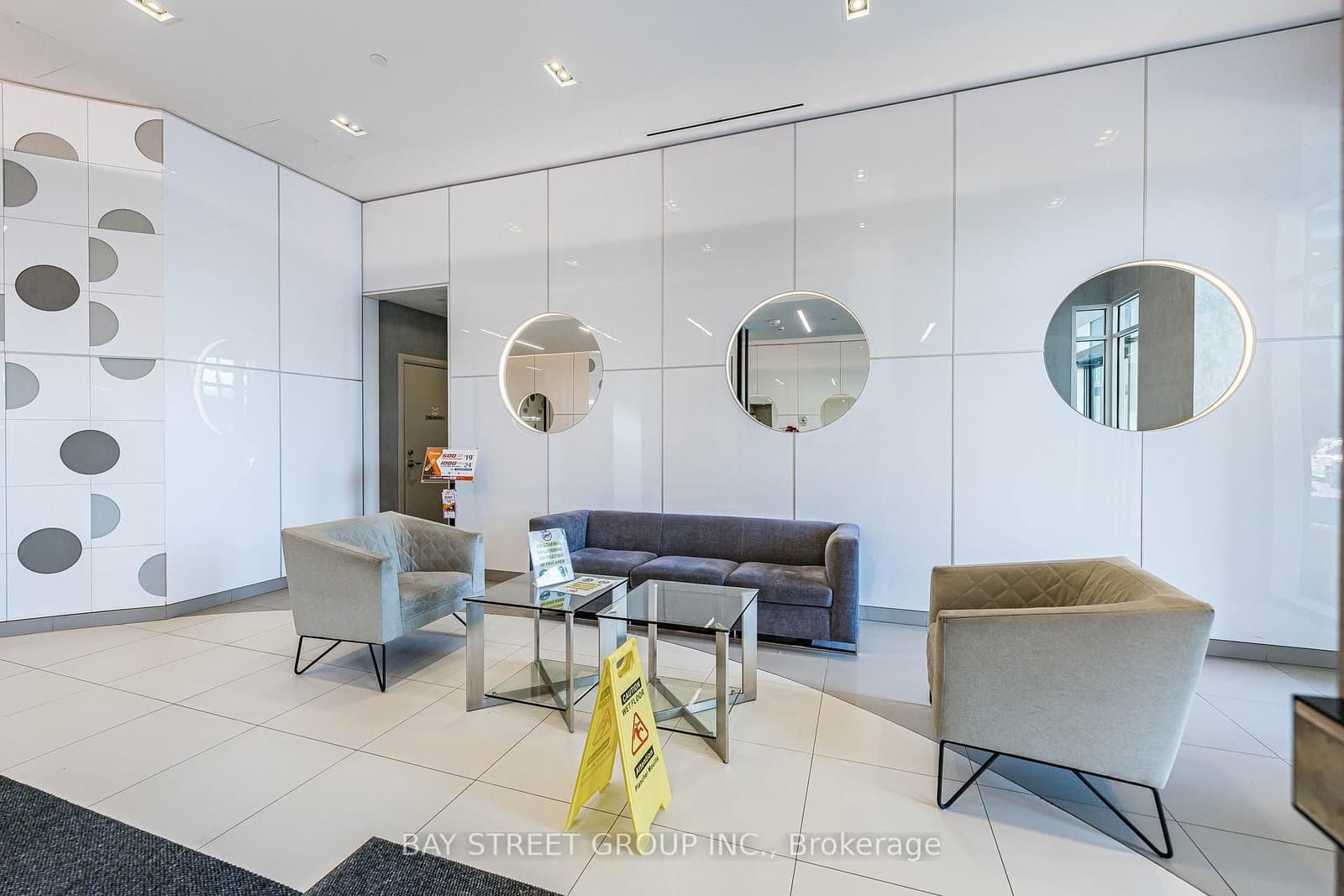 20 Meadowglen Place, Unit 222 thumbnail 45