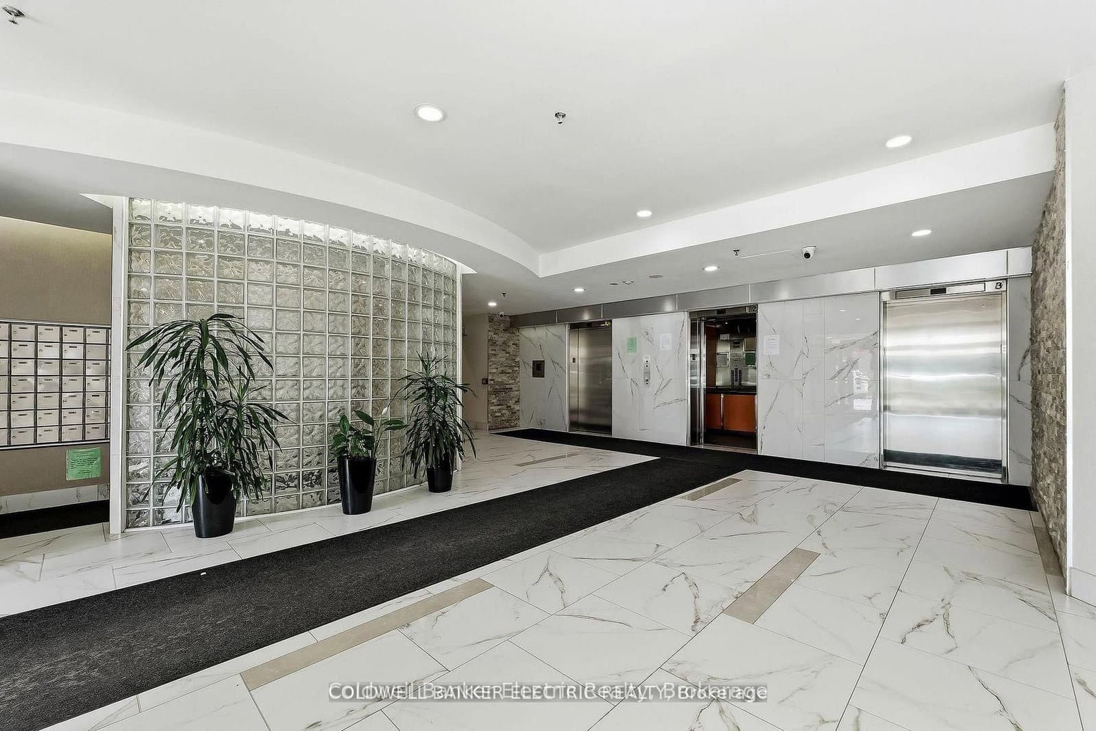 2550 Lawrence Avenue E, Unit 815 thumbnail 25