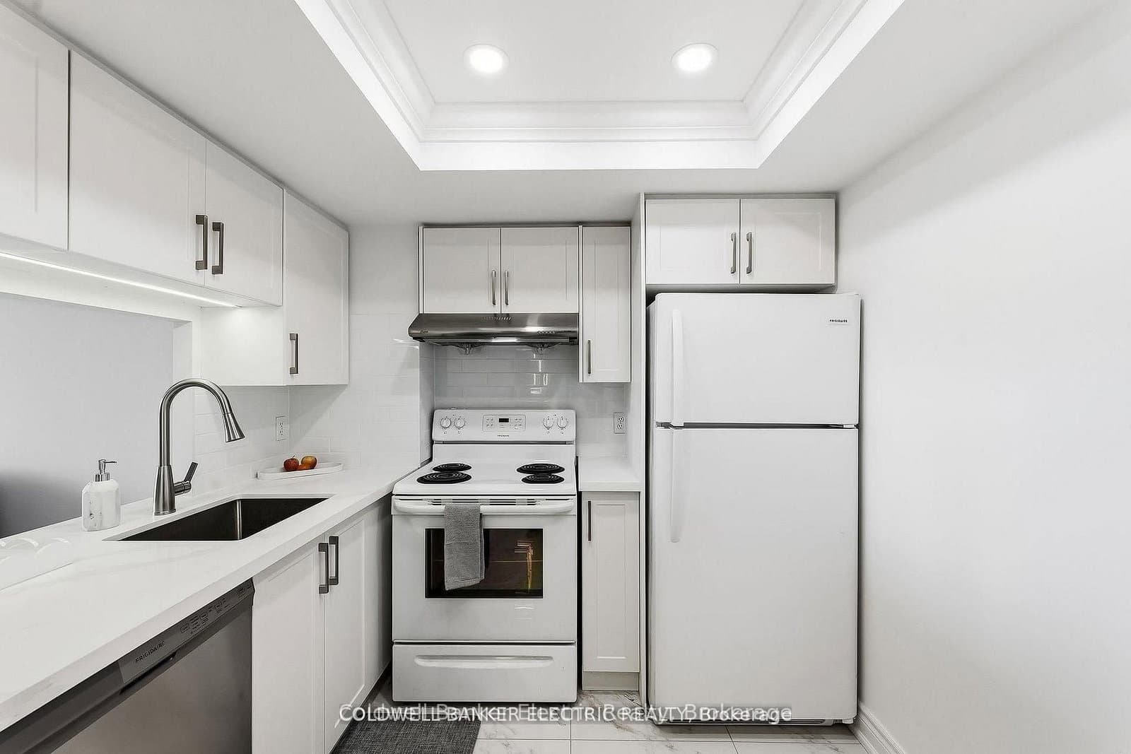 2550 Lawrence Avenue E, Unit 815 thumbnail 5